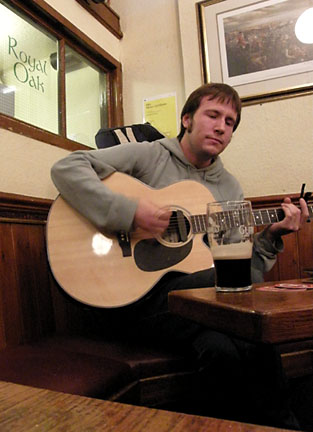 Guitar player, The Royal Oak pub, Edinburgh